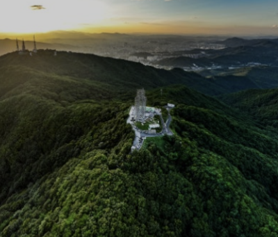 ‘식장산 정상 쉼터’