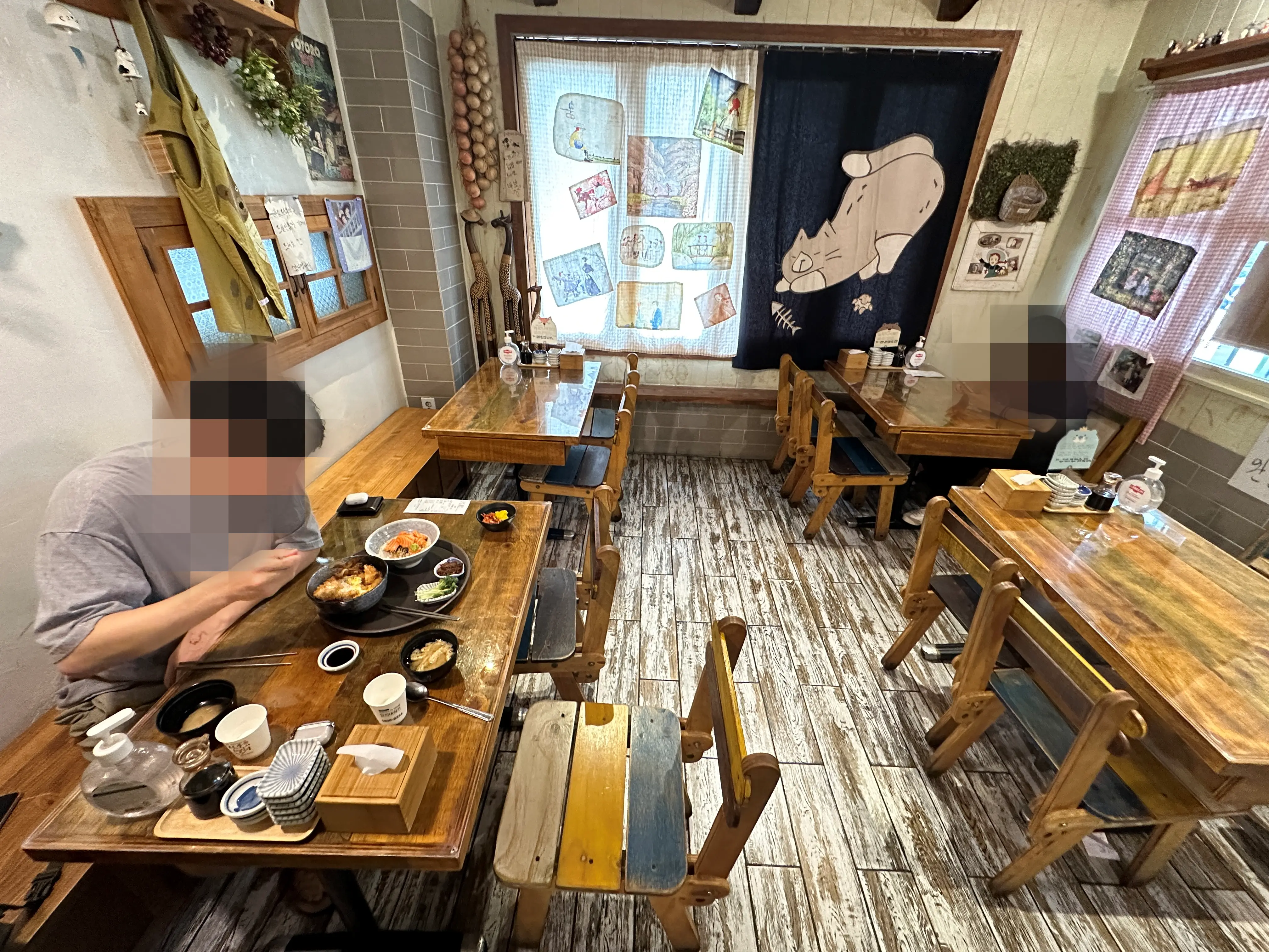 노원-돈부리-좌석