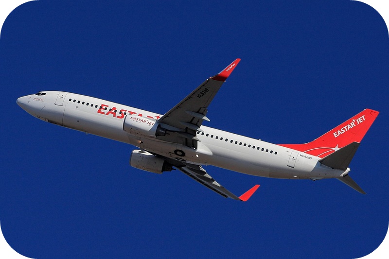 이스타항공-B737-여객기-푸른-하늘-비행중