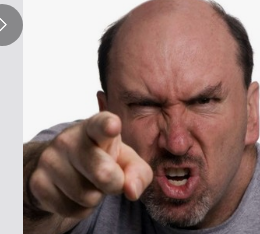 배우 김수현 태국팬미팅 배드민턴 논란