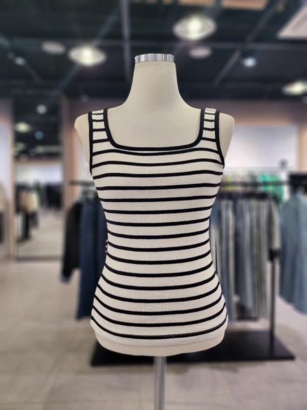 보브 VOV 레터링 포인트 스트라이프 민소매 티셔츠 7123240109