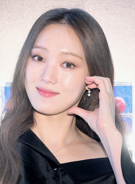 이성경 뮤지컬 알라딘 프로필 나이