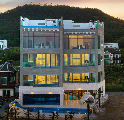 마치블루풀빌라 