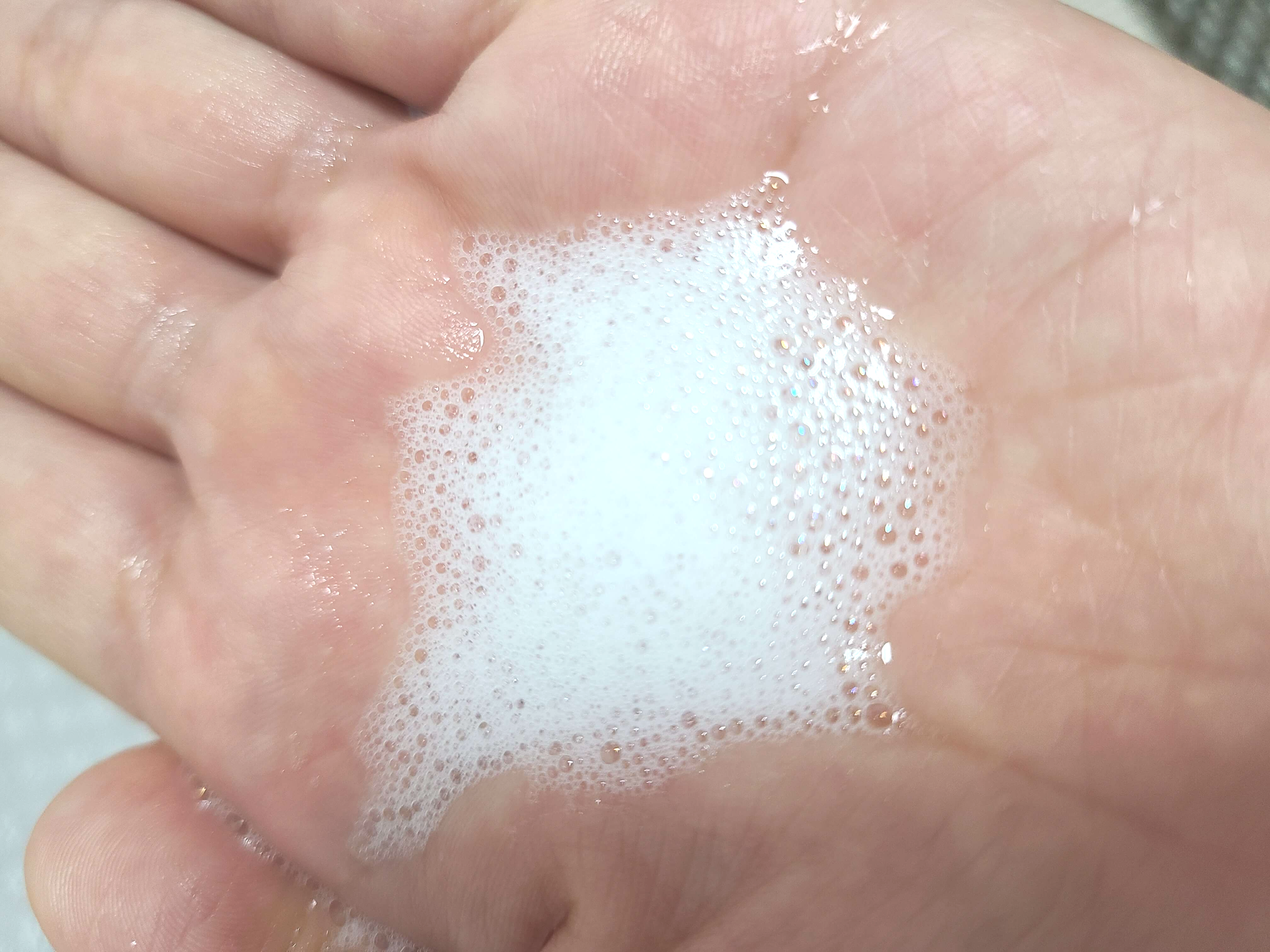 온더바디 풋샴푸 거품