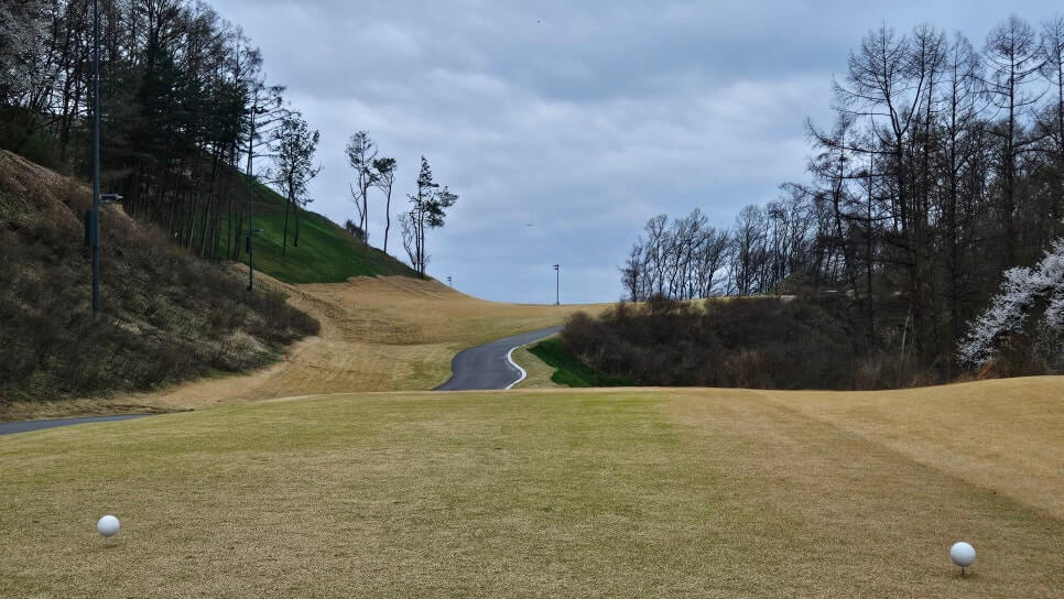 골프장 경험담 청주 세레니티cc 단순한 골프장이 아니라&amp;#44; 자연과 설계&amp;#44; 건축이 어우러진 공간 미학의 산물 완벽에 가까운 골프장