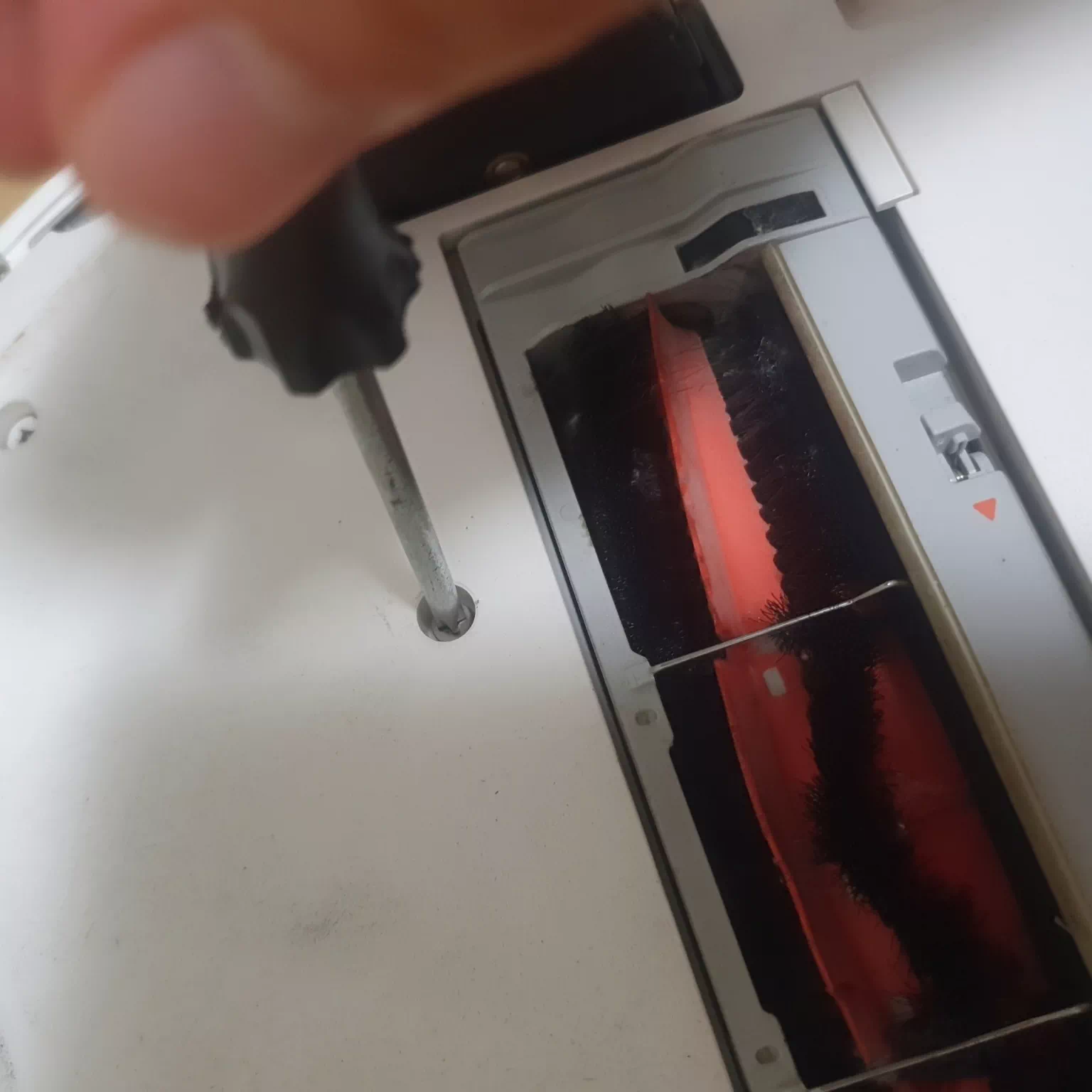 샤오미 로봇 청소기 분해 중1