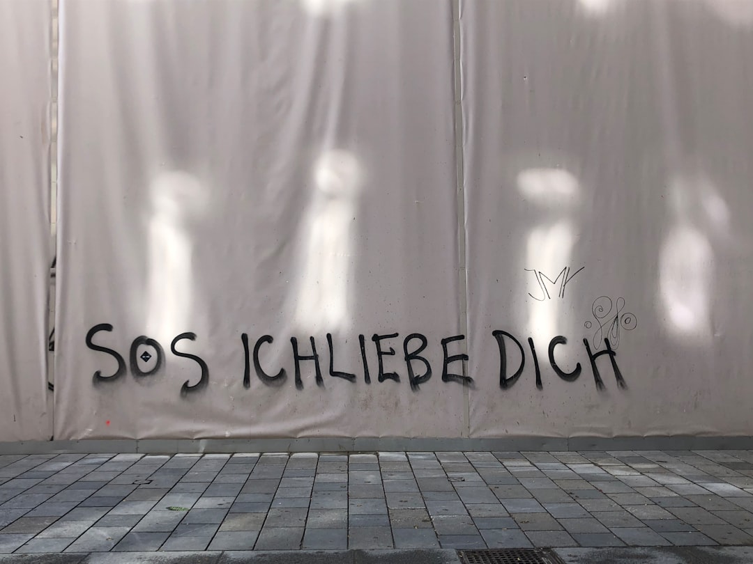 SOS