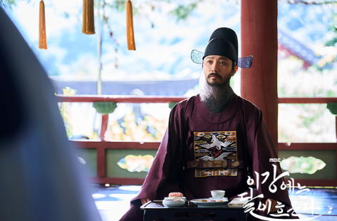 이강에는 달이 흐른다