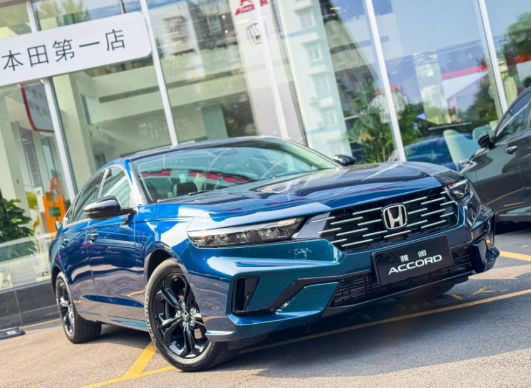 혼다 어코드 사진