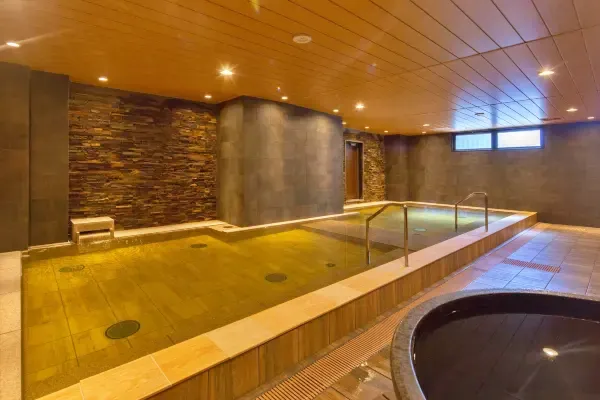 오사카-히노데-호텔-닛폰-바시-제공-사진-온천