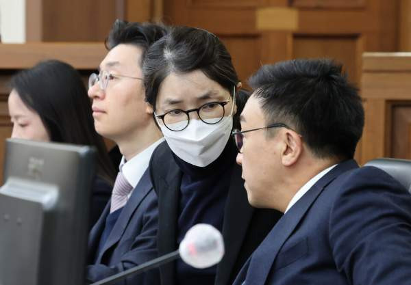 김건희 선고: 매관매직 1심 생중계 결과, 특검 7년 6개월 구형 및 알선수재 쟁점 완벽 분석