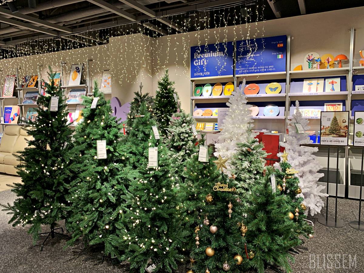 모던하우스-내돈대산-인테리어-소품-쇼핑-아이쇼핑-크리스마스-트리-누빔커튼-커튼