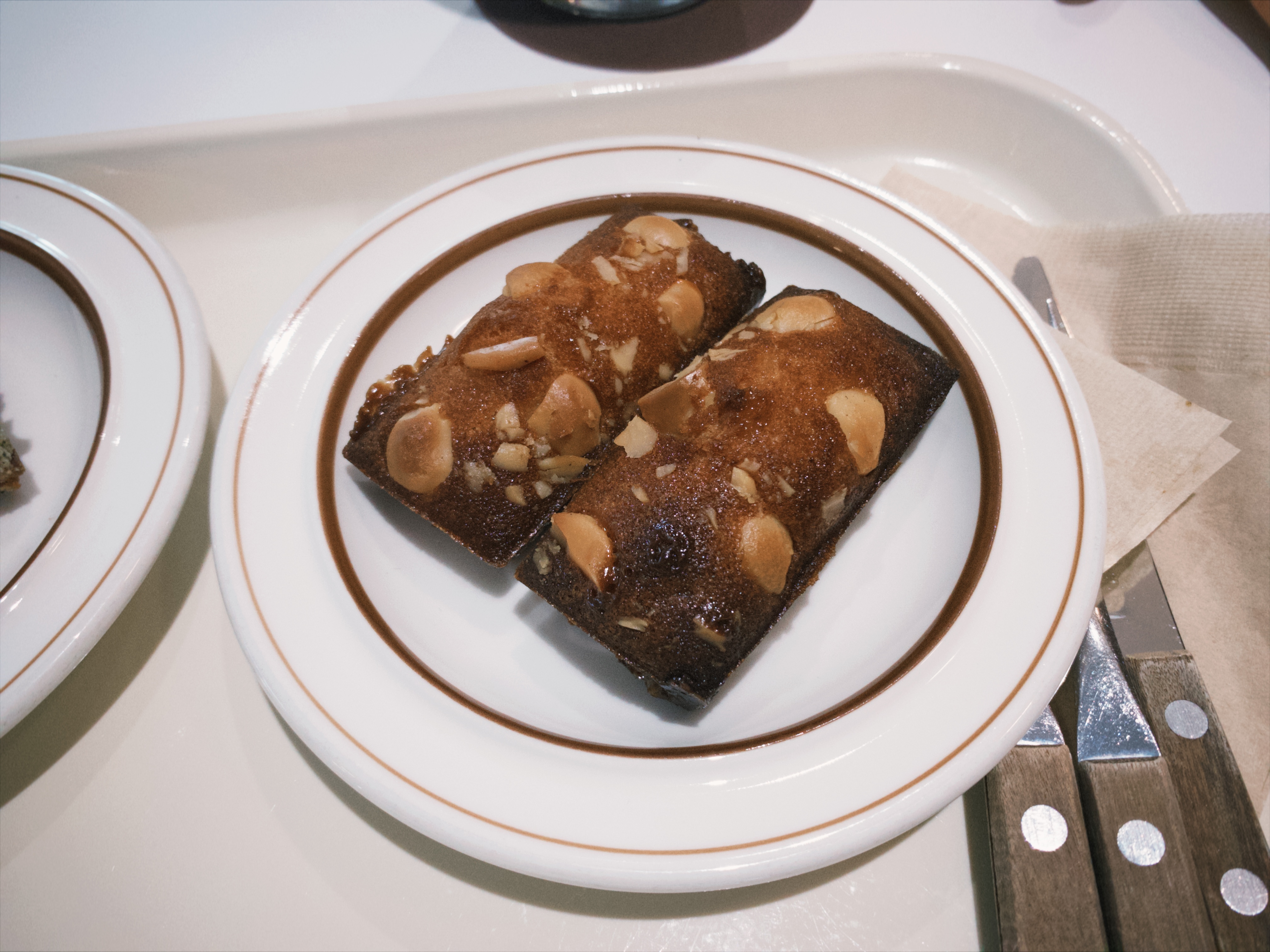 마카다미아휘낭시에