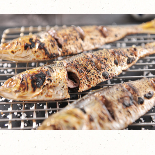 전어 구이와 유자간장 곁들임