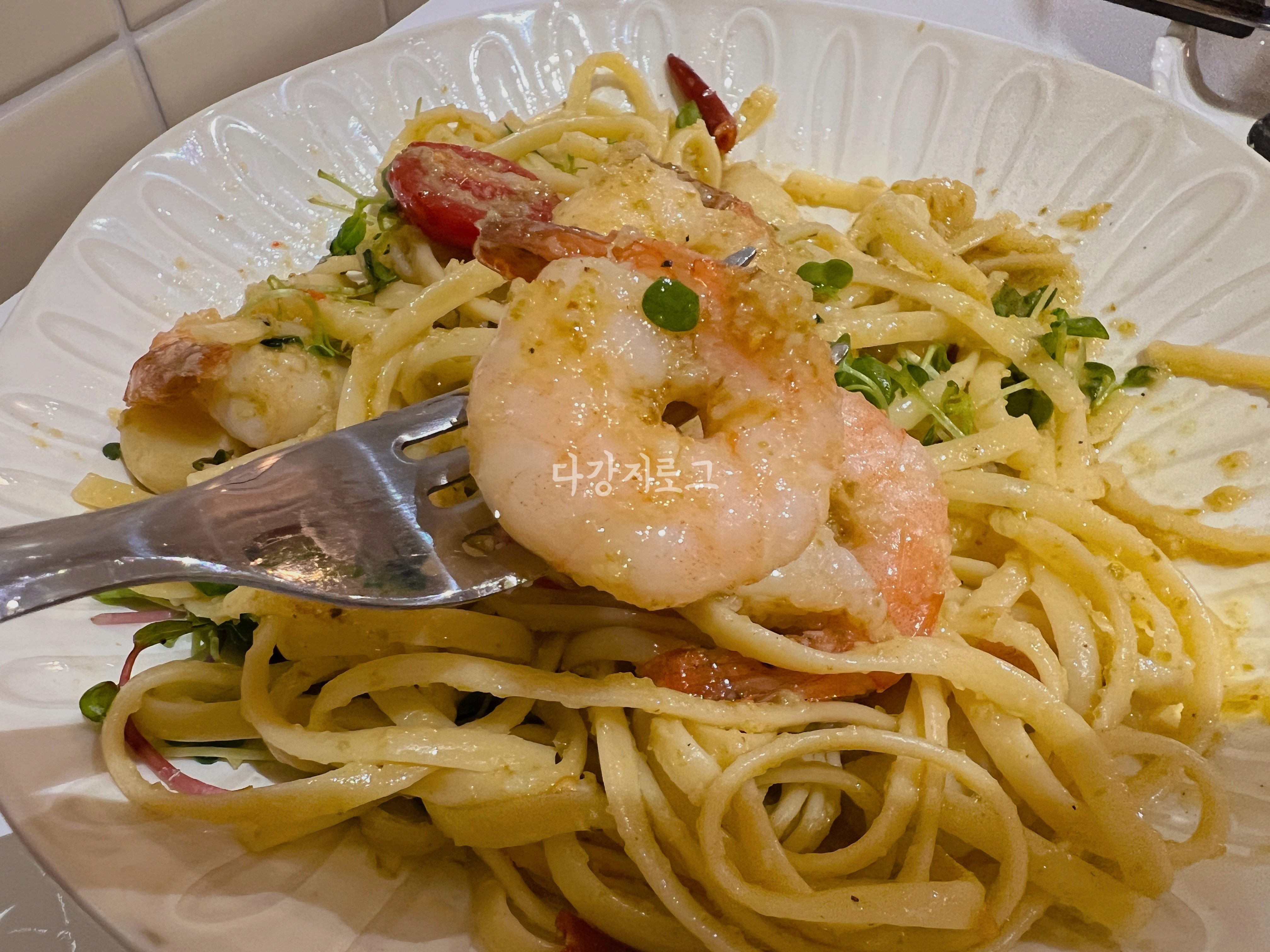 첨단 핫플 신상맛집 오믈렛 가츠산도 목하식당