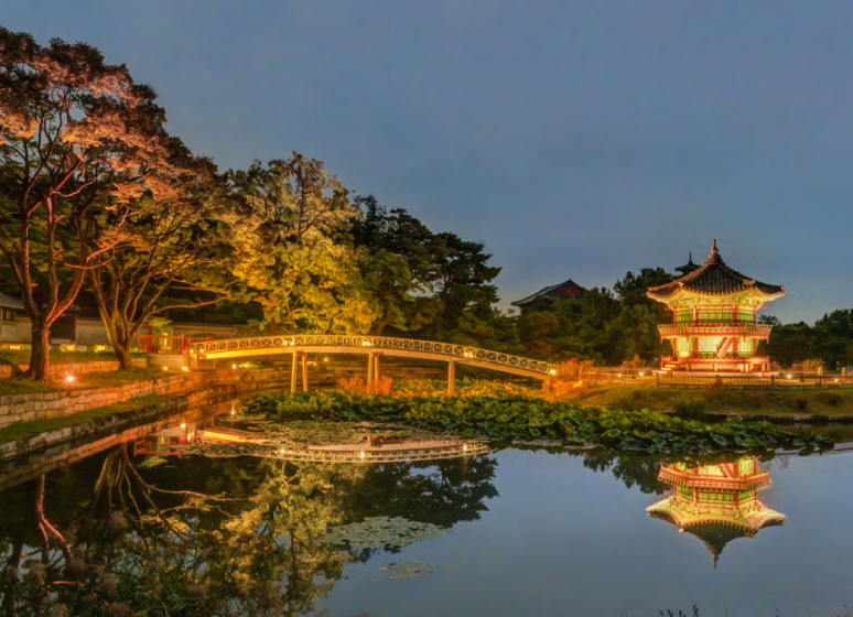 관련 궁중행사 포스터 사진