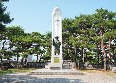 김대건 신부님 동상 사진