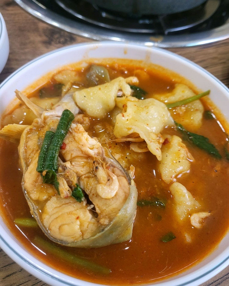 생방송투데이 한우물의 법칙 메기매운탕