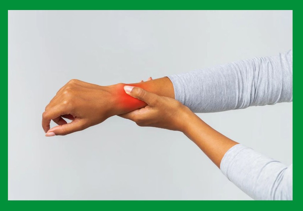 손목 통증 이미지