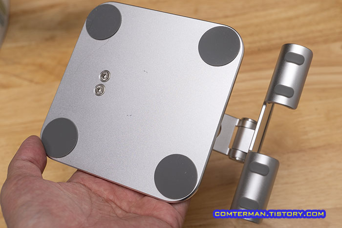 와이즈데이 태블릿 거치대 WD-T1S 실리콘 받침