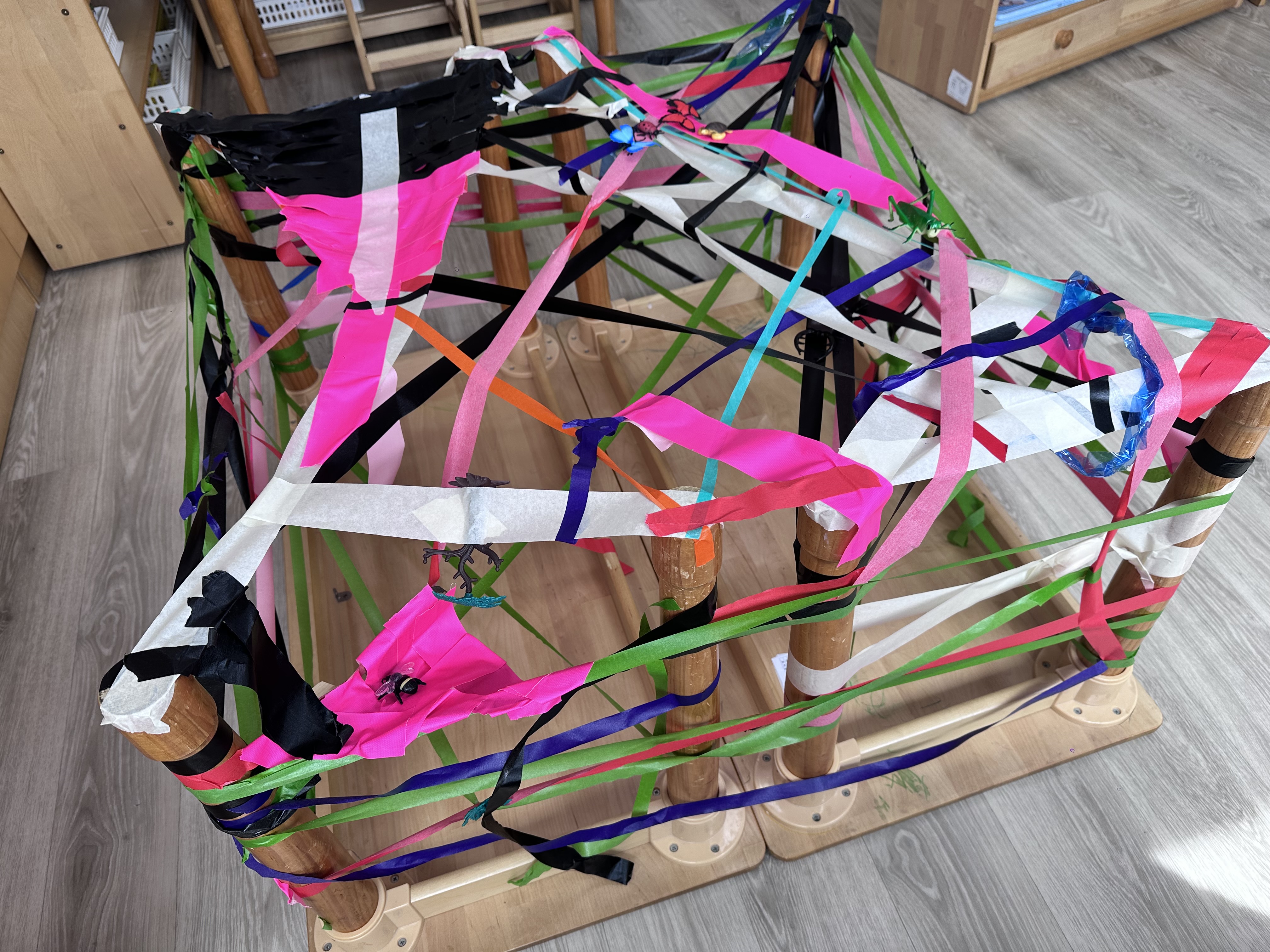 어린이집에서 친구보다 혼자 노는 아이, 교사가 먼저 보는 신호