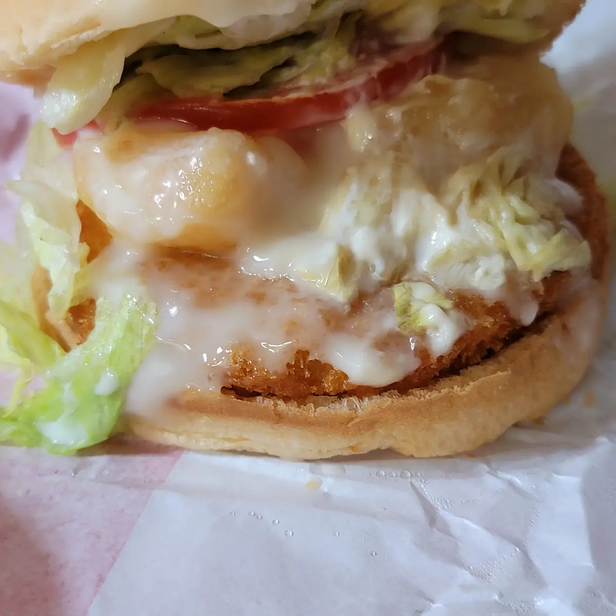 롯데리아-새우-익스트림-레몬크림-버거-옆면