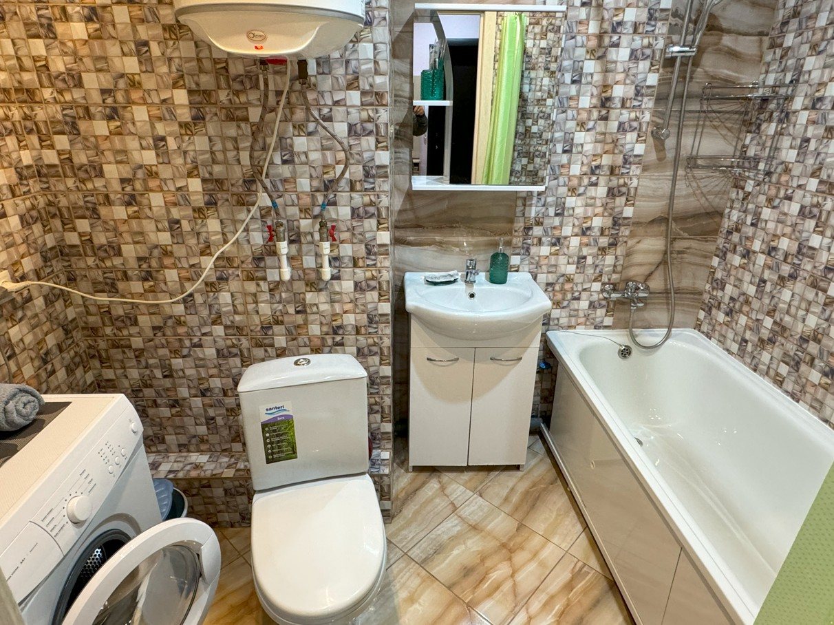 울란우데 두번째 아파트 화장실 사진