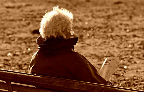 장수 시대의 그림자: 인구 구조 변화가 만든 새로운 리스크
