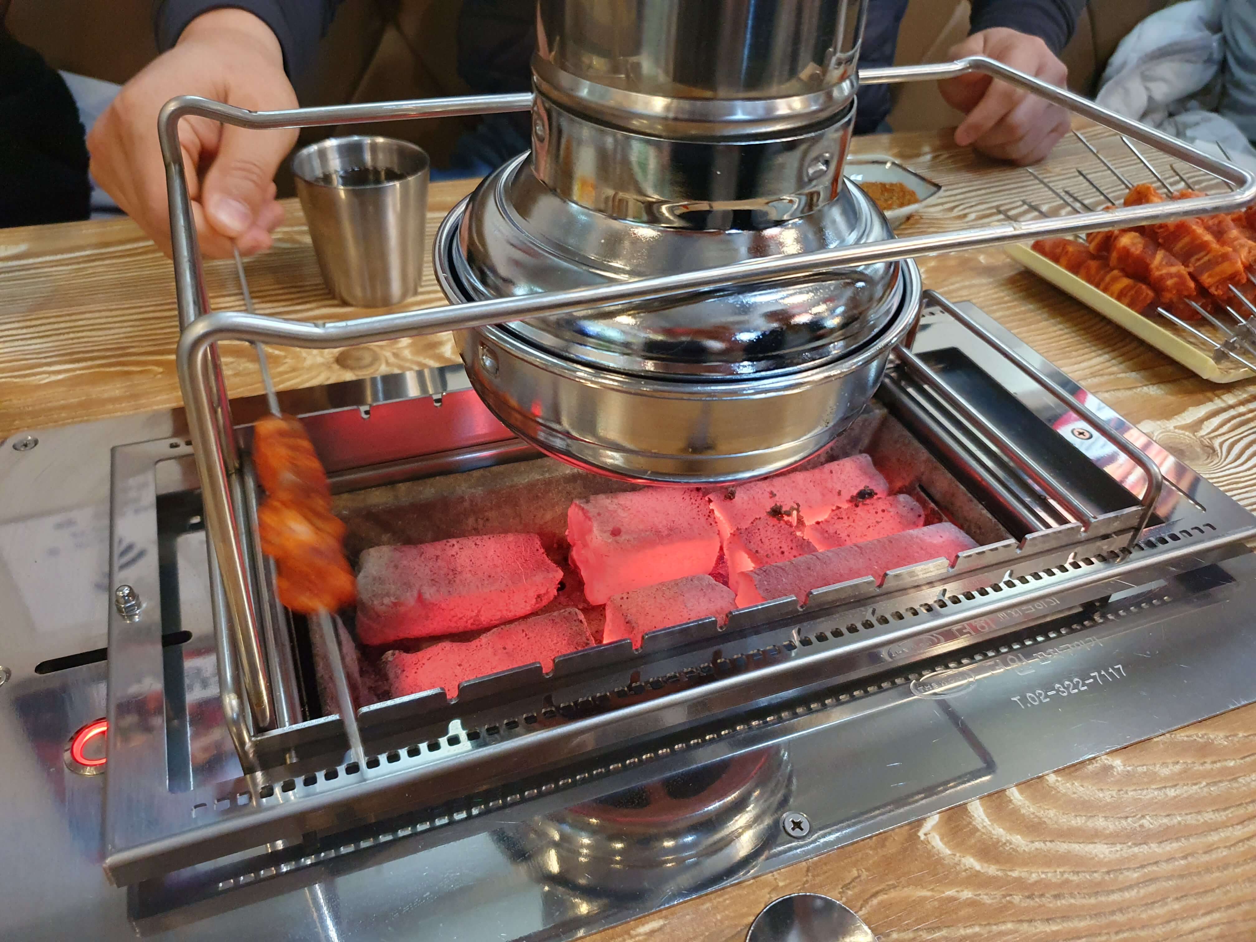 정관읍(정관신도시) 용화루 양꼬치 화로 준비 중