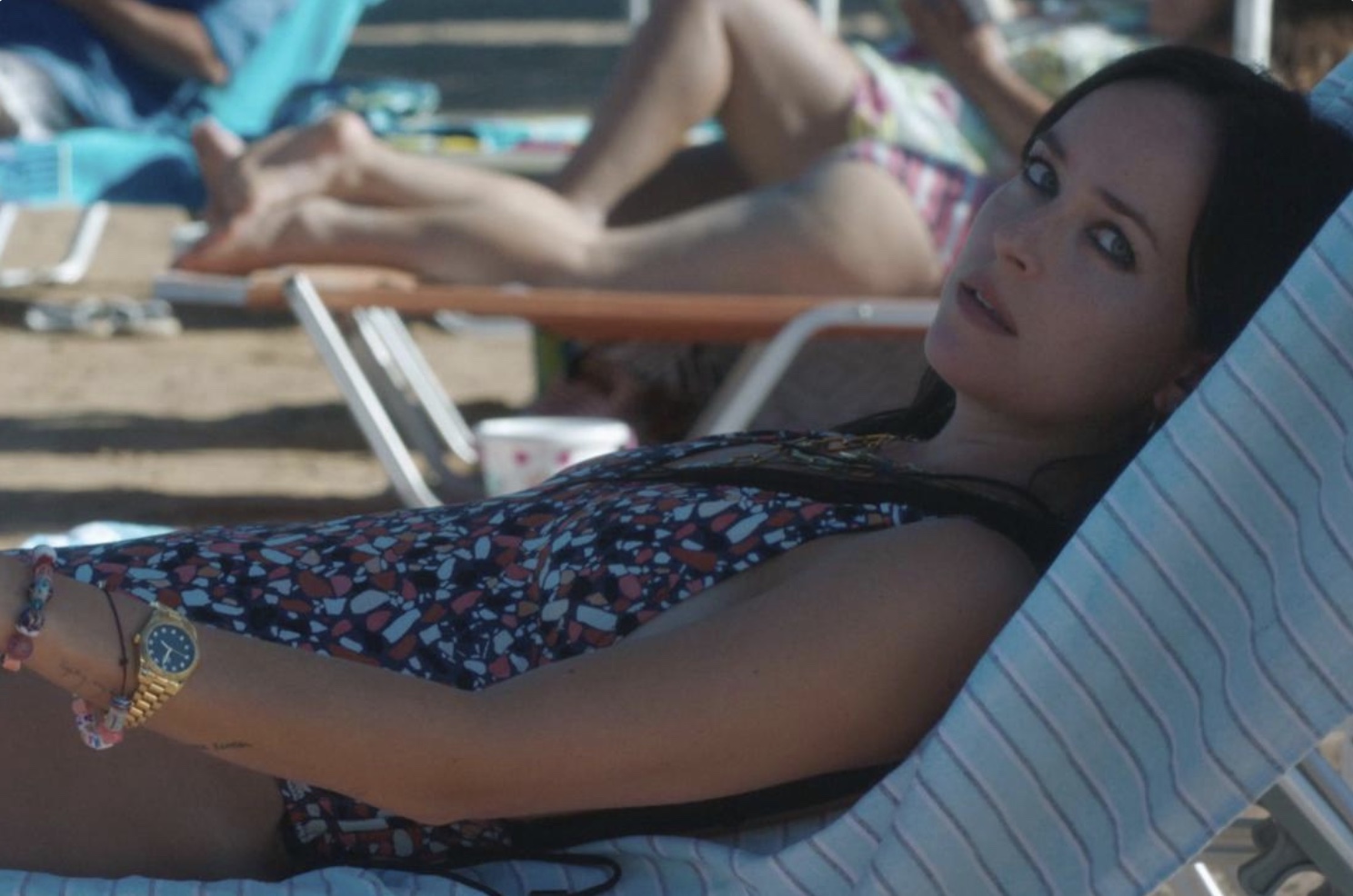 영화 로스트 도터 관련 사진