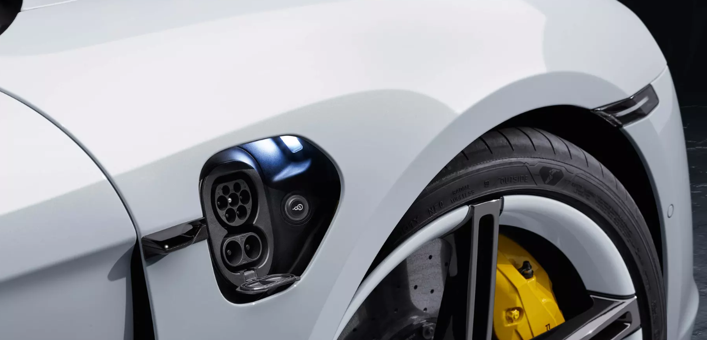 포르쉐 타이칸 정보