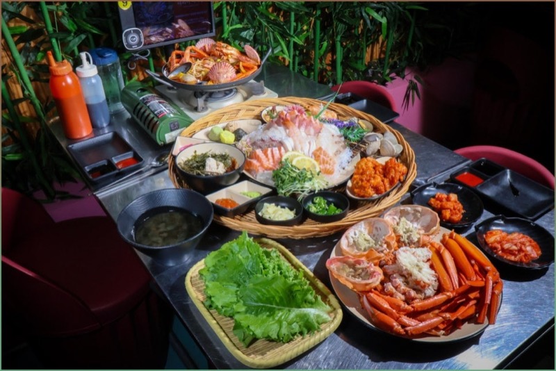 게장과 홍게 상차림