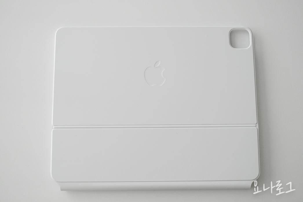 애플제품 애플리뷰 아이패드 아이패드리뷰 매직키보드 매직키보드리뷰 아이패드키보드추천 아이패드에어 아이패드프로 맥북에어 맥북 맥북프로 맥북아이패드비교 매직키보드장점 매직키보드단점 애플제품추천 아이패드추천 아이패드추천 신학기선물 대학생선물