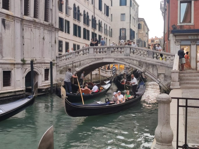 베네치아 곤돌라 사진