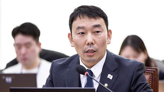 지귀연 부장판사 룸살롱 접대 의혹