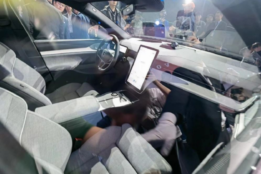 볼보 한정판 플래그십 전기 SUV 'EX90 엑설런스 (VOLVO EX90 Excellence)'