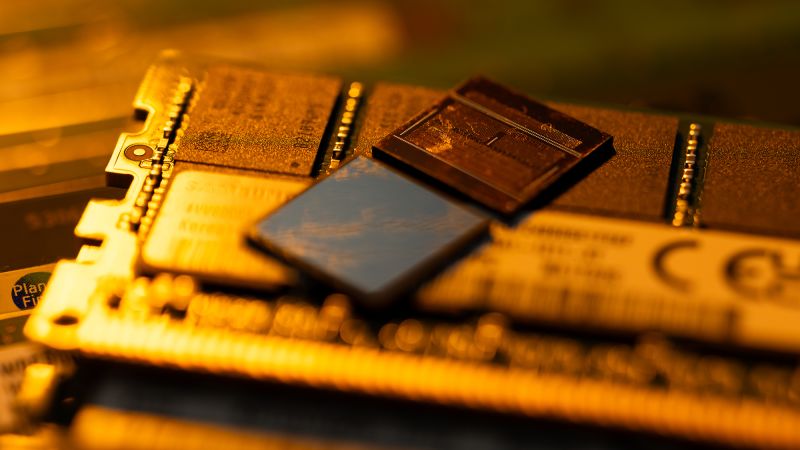 HBM 적층 구조와 반도체 본딩 장비 이미지. AI 서버 확장과 메모리 장비 수요 증가를 상징.