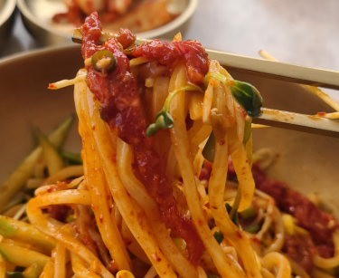 오늘N 한우 육회 비빔국수 끼니가