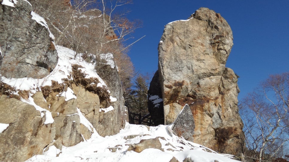 100대명산 등산하기 세번째 지리산(智異山) 은 대한민국을 대표하는 명산이자, 우리 민족의 정신이 깃든 산 남한의 최고 명산 천왕봉의 산