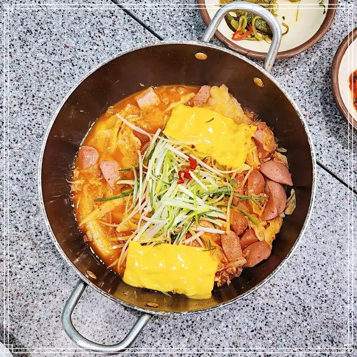 생방송 투데이 한강진 이태원 부대찌개, 존슨탕 맛집