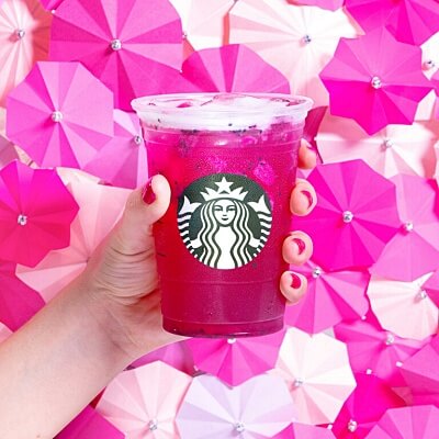 망고-용과-음료를-들고-있는-사진