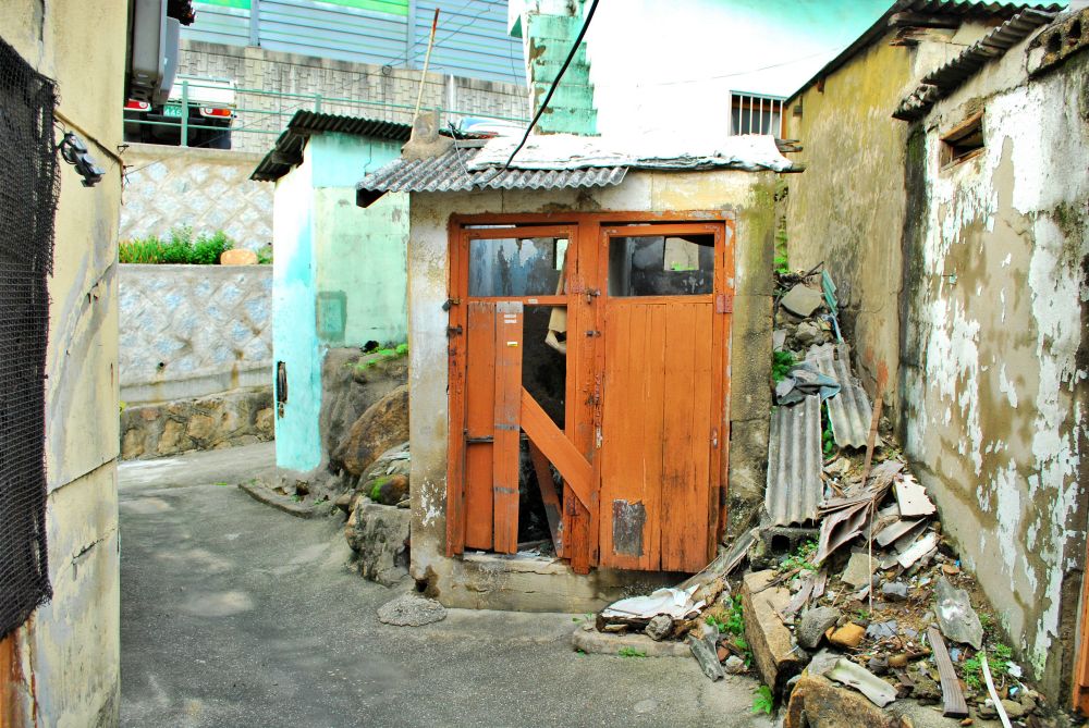 주례1동 주례시장 골목길