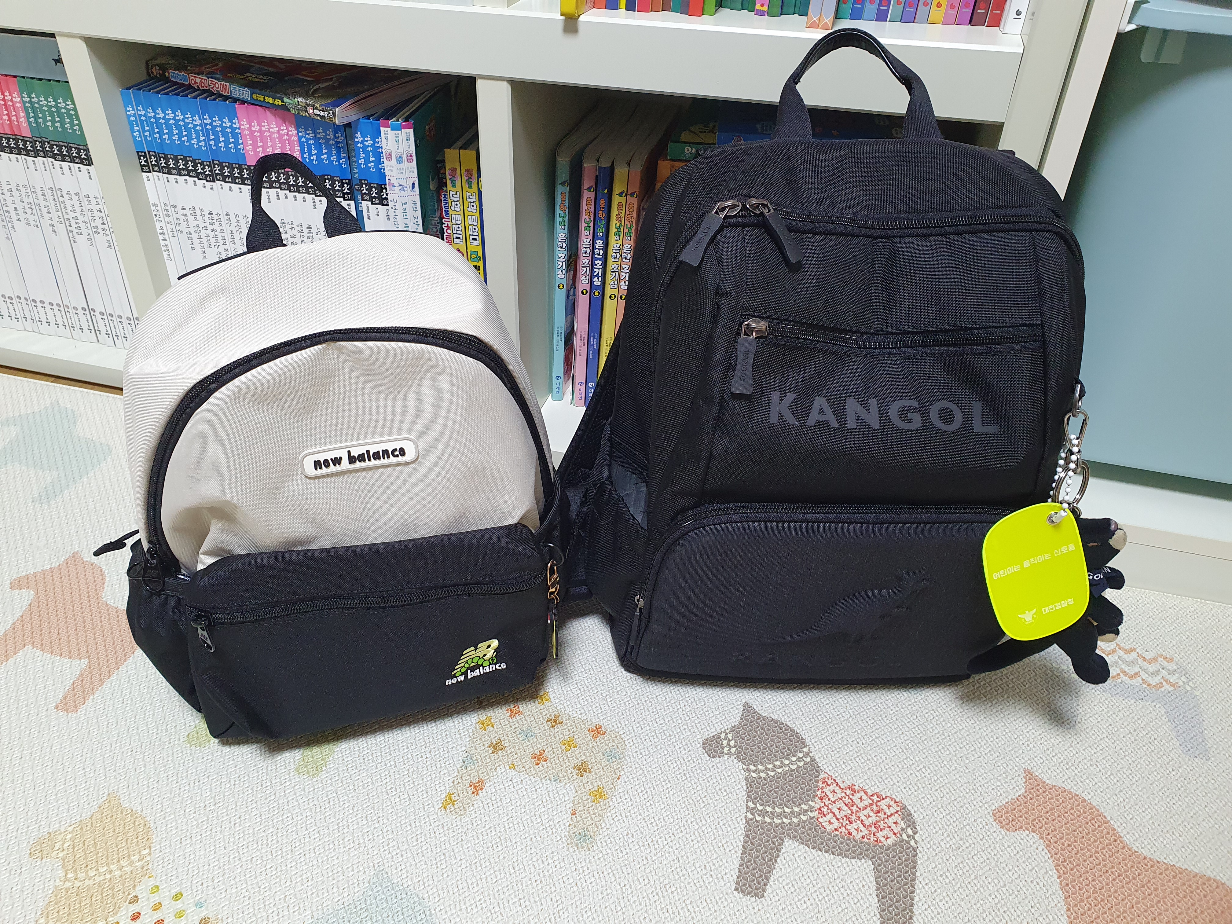 광고에서 나온 책 가방과 리발란스 소풍 가방 비교 사이즈