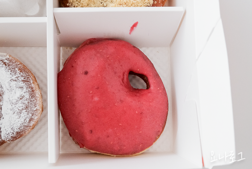 도넛맛집 도넛드로잉 드로잉도넛 판교도넛 미금도넛 분당도넛 판교카페 판교카페추천 미금카페 미금카페추천 분당카페 분당카페추천 분당브런치 판교브런치 브런치카페추천 초코도넛 피넛도넛 라즈베리도넛 우유생크림도넛