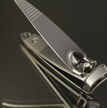 손톱 자르는 꿈 의미 해몽, 상황별 풀이 확인하기