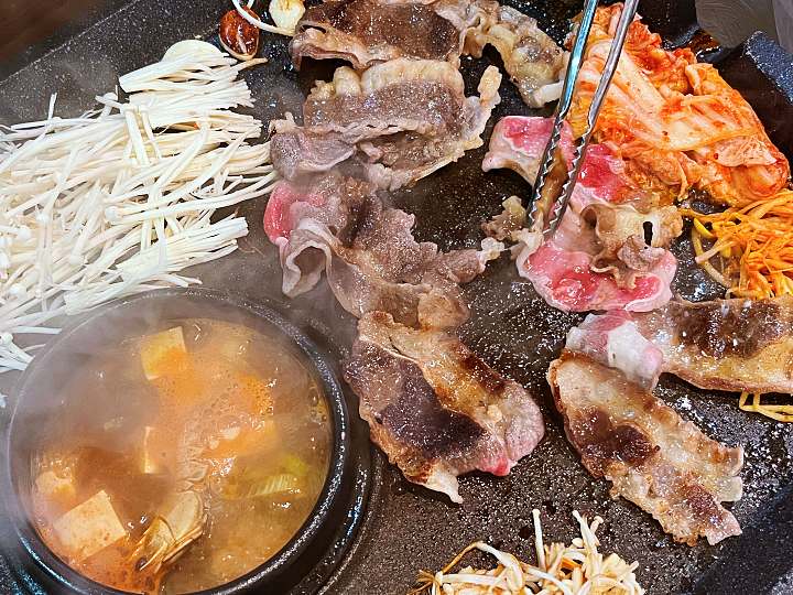 김포 마산동 맛집 추천 생방송투데이 단돈 3,900원 국내산 한돈 냉삼 대패 삼겹살 오늘방송 맛있고 싸다고