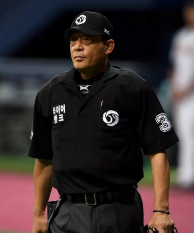 이민호 심판 프로필 나이 고향 학력 야구 경력