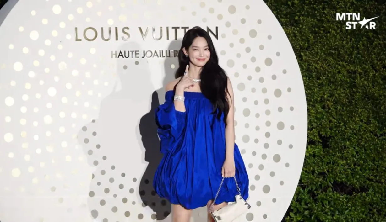 루이비통 하이 주얼리, 루이비통 버츄어시티 컬렉션, 신민아 화보, 신민아 루이비통, 고소영 패션, 고소영 동안 비결, 다이아몬드 반지 추천, 오프숄더 드레스 코디, 하이 주얼리 스타일링, 40대 여성 하이 주얼리, 명품 주얼리 브랜드, 셀럽 착용 주얼리, 공유 수트핏, 공유 공식석상 패션, 명품 수트 코디법, 신민아 공유 루이비통, 공유 신민아 투샷, 루이비통 커플 화보, 남녀 하이 주얼리 스타일링