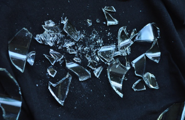 길에서 주운 물건으로 만든 작품들