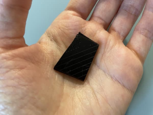 린트 다크 초콜릿 추천 - 1번째 조각